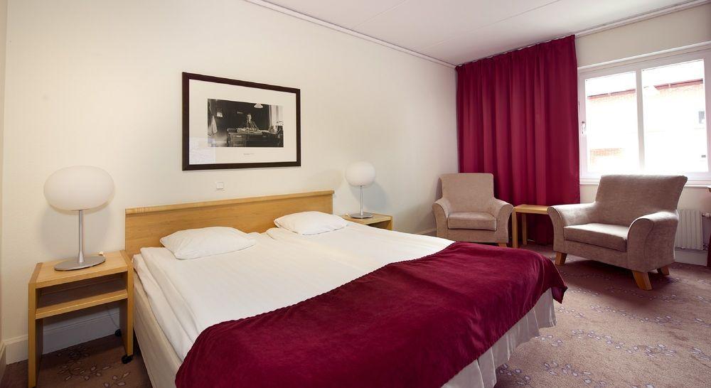 Home Hotel Uman Umeå Esterno foto