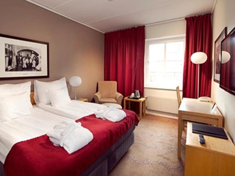 Home Hotel Uman Umeå Esterno foto