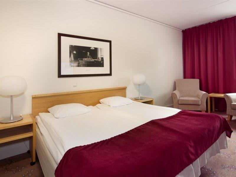 Home Hotel Uman Umeå Esterno foto